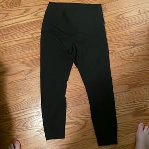 Black lululemon
